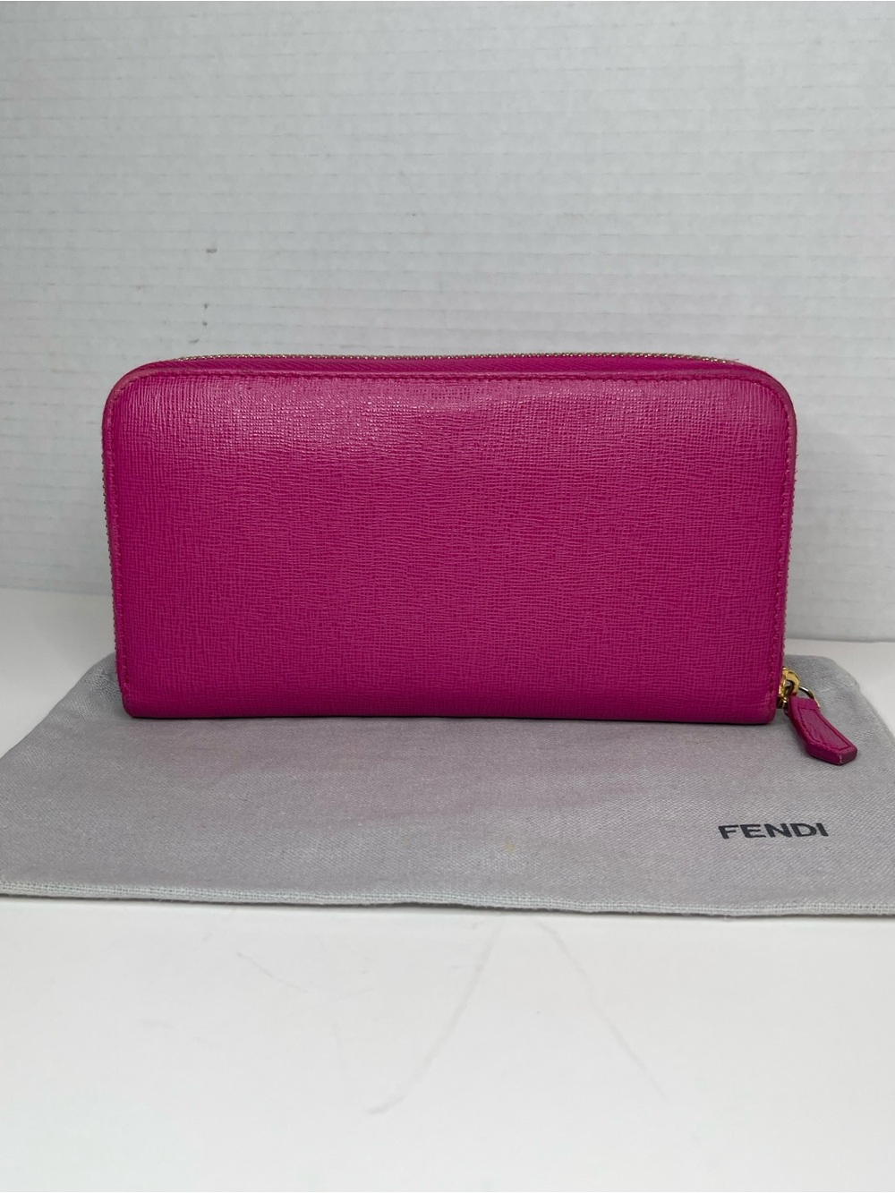 Fendi Pink Saffiano Leather Long Zippy Wallet With Dust Bag - Picture 3 of 16